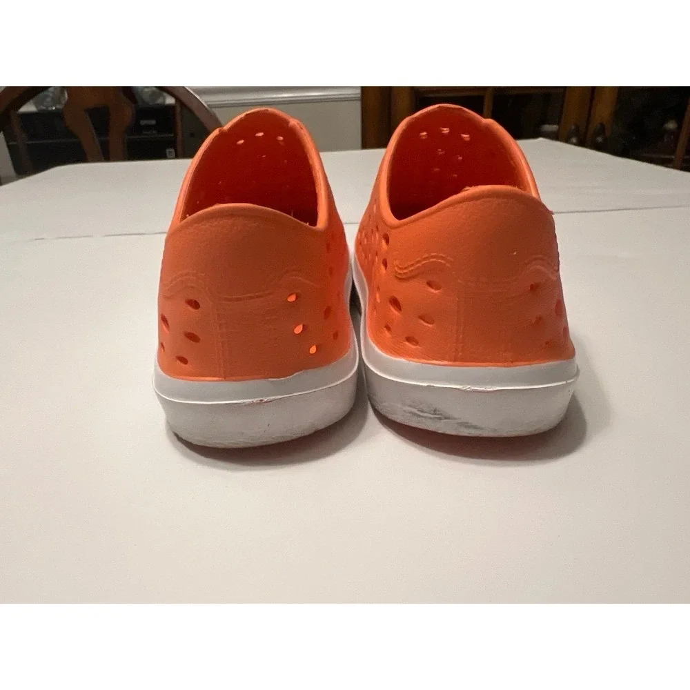 Kids size‎ 9/10 shoes (s-149)
